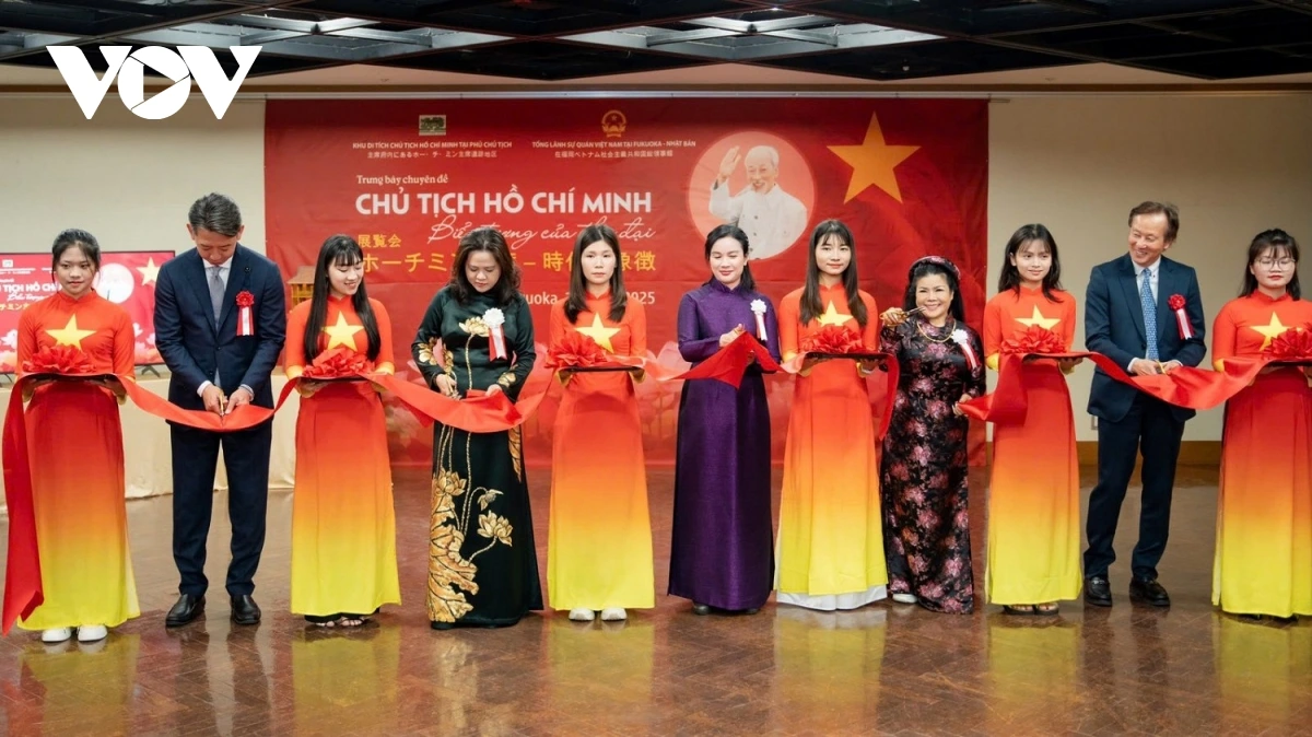 Khai mạc triển lãm về Chủ tịch Hồ Chí Minh tại Fukuoka-Nhật Bản